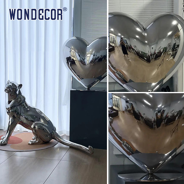 Customized Small Indoor Love Mirror Stainless Steel Sculpture