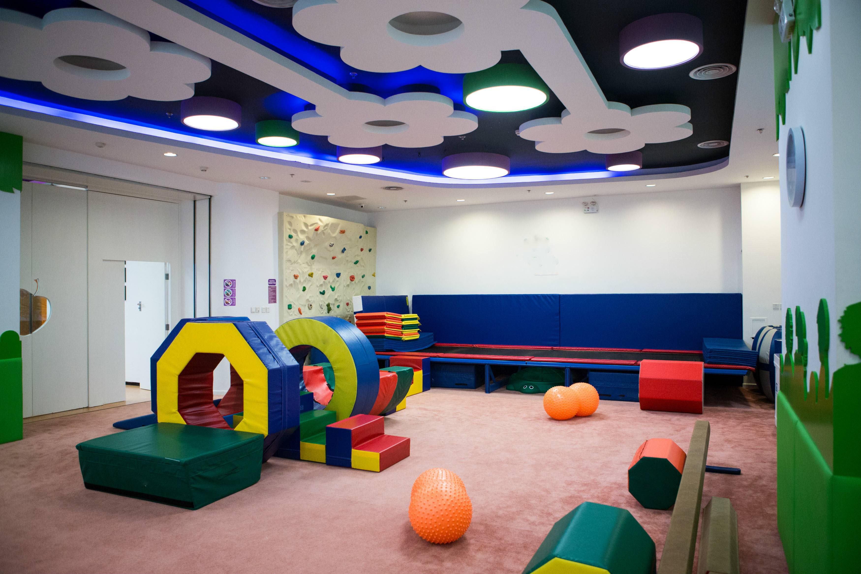 Octagon Gymnastics Mats Soft Play Shapes For Kids Indoor Foam Play Climbers Exported To Germany