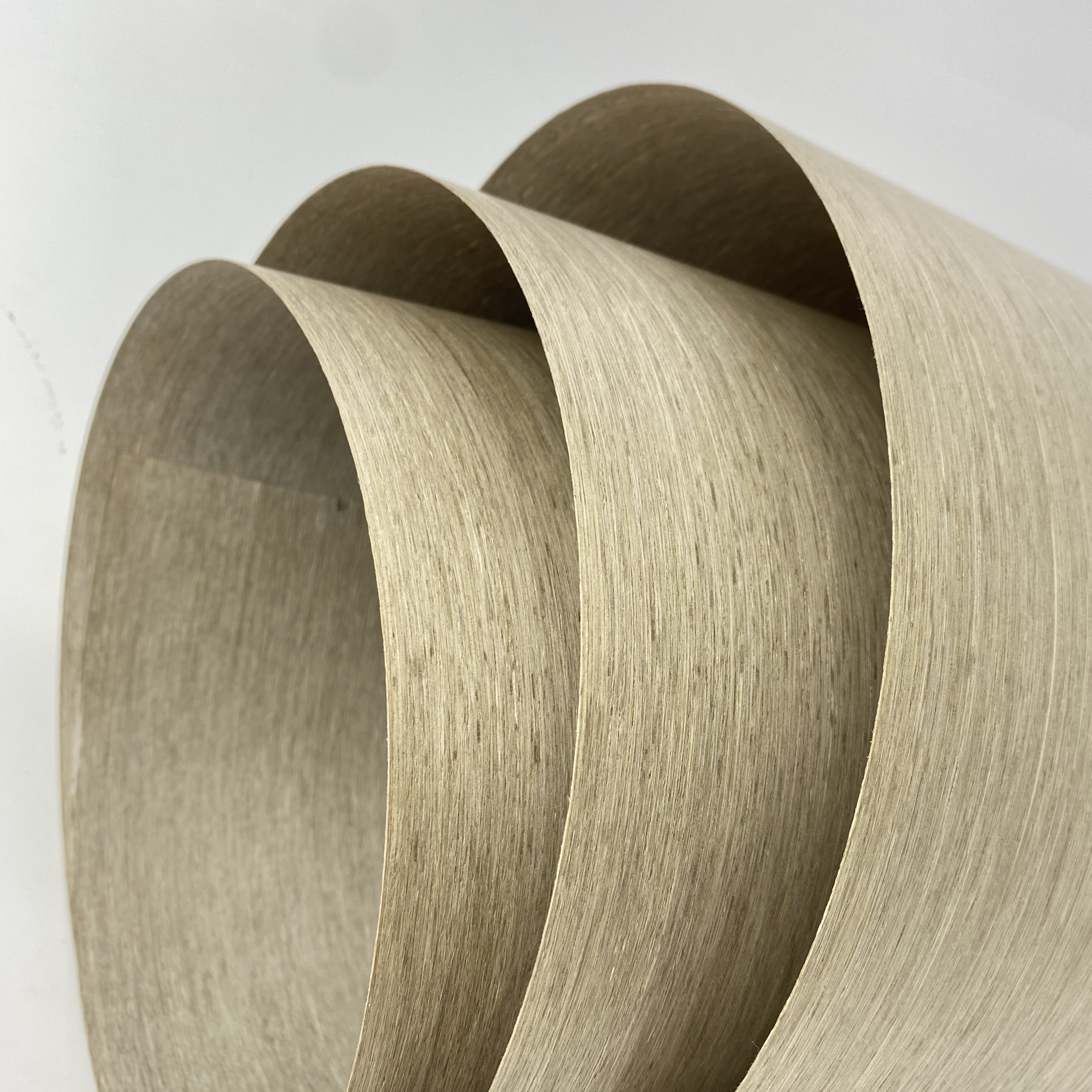 New Design Engineered Oak Wood Veneer 2500x640mm Simple Elegant Engineering For Boat Decking Door Chair Table Skin