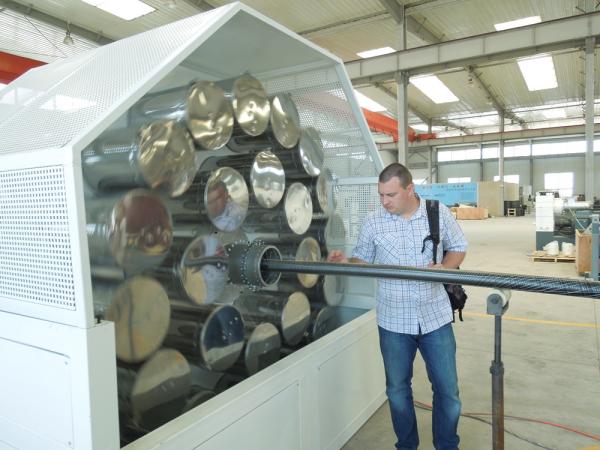 PE Plastic Processed Pre Insulated Pipe Production Line with Extrusion Molding