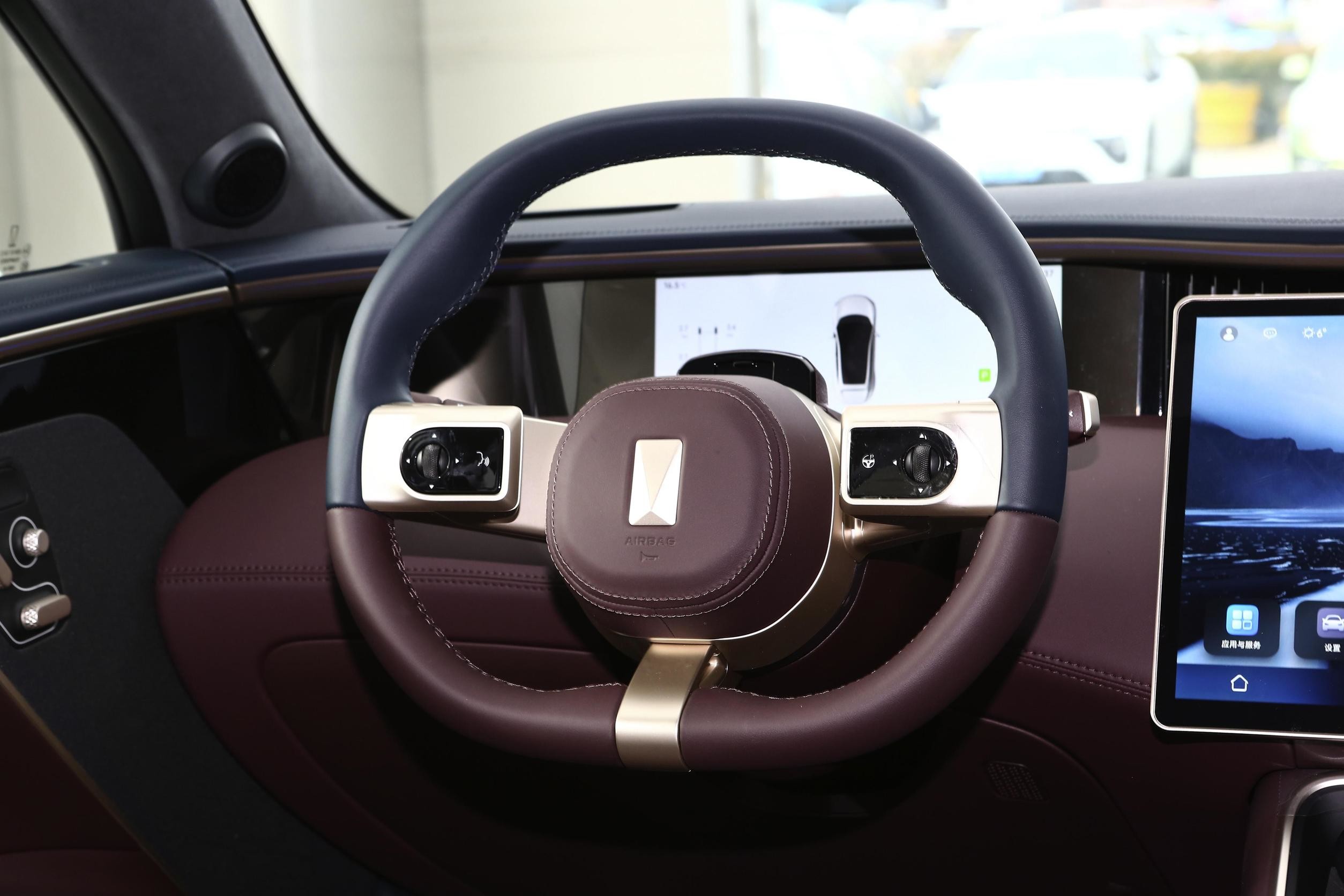 2024 New Electric Sedans Car Avita 11 Hongmeng Smart Pick Rear Drive