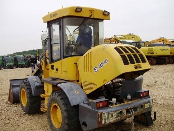 XCMG Wheel Loader LW168G, Lifting ability 35KN, bucket capacity 0.9-1.6cbm