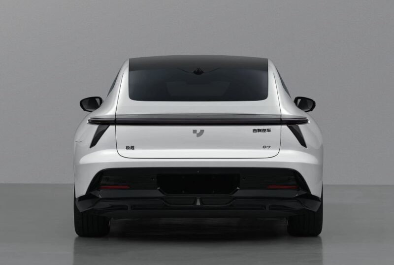 Hottest Beijingauto Show Jiyue07 200kw Motorpower 27w；.S PURE ELECTRIC CAR With Top Speed At 200km/h