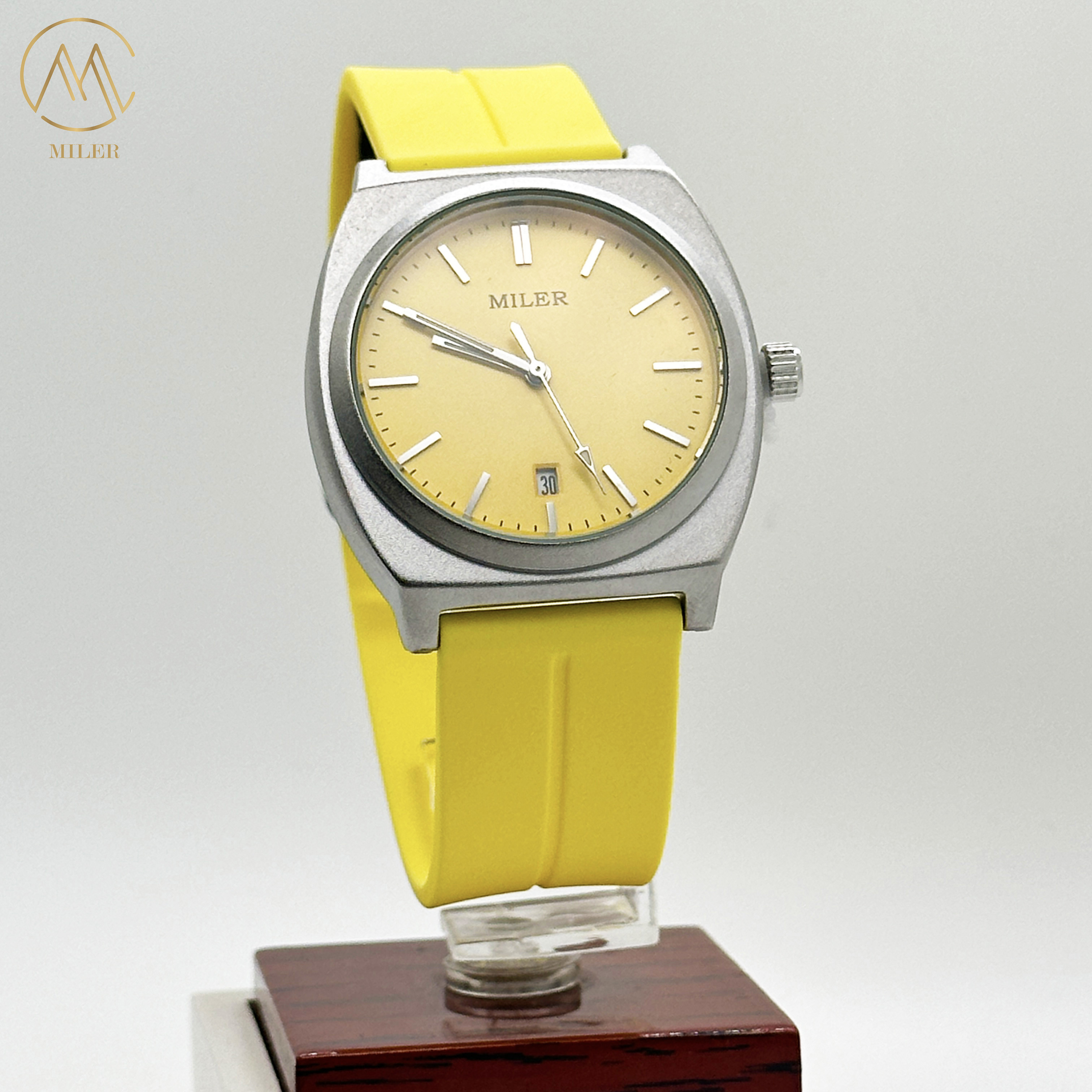 Silicone Case Classic Wrist Watches For Couple 30M Waterproof