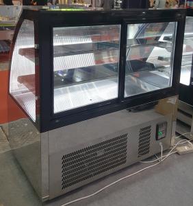China Plug-In Cake Display Showcase Cooler With Triple Glazed Front Glass on sale