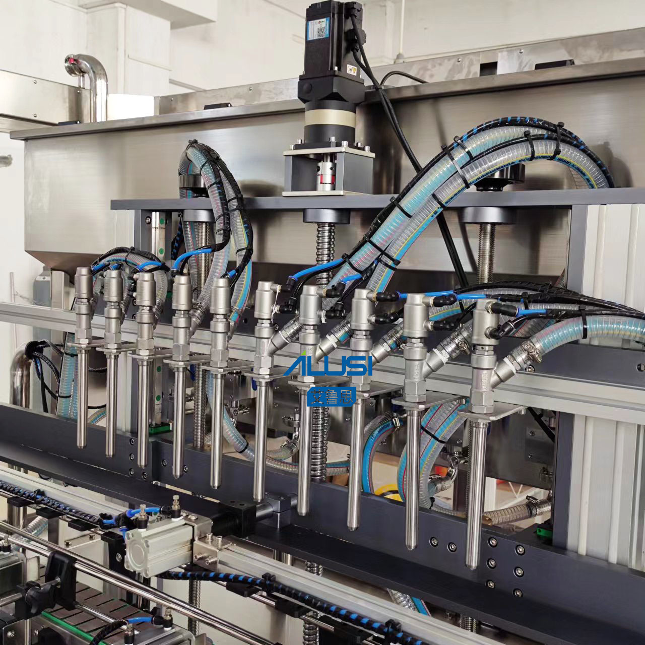 Large 10 Heads Bottle Liquid Filling Machine for liquid detergent 2000bph
