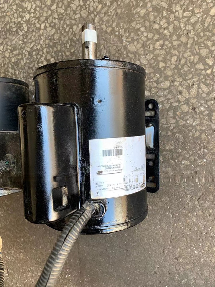 Used Good Condition Second Hand Reefer Container Spare Parts Condenser Fan Motor P/N 54-00586-20 5468 x 2294 x 2273 mm