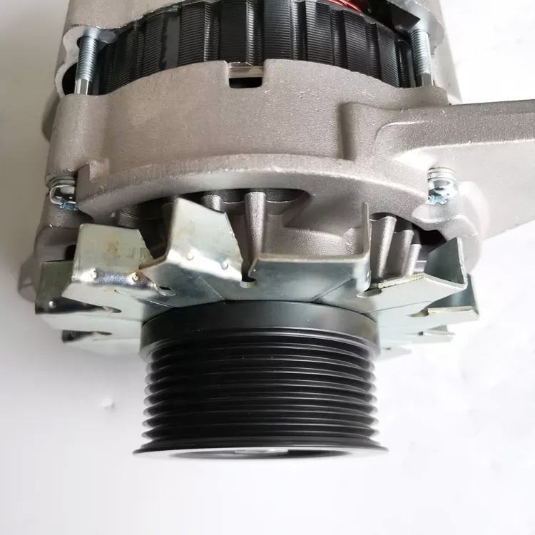 12V 24V Alternator for ISUZU Engine Part 4HK1 6HK1 4JJ1 4JA1 4BD1 Heavy Truck Parts Standard Size Engine 1.6