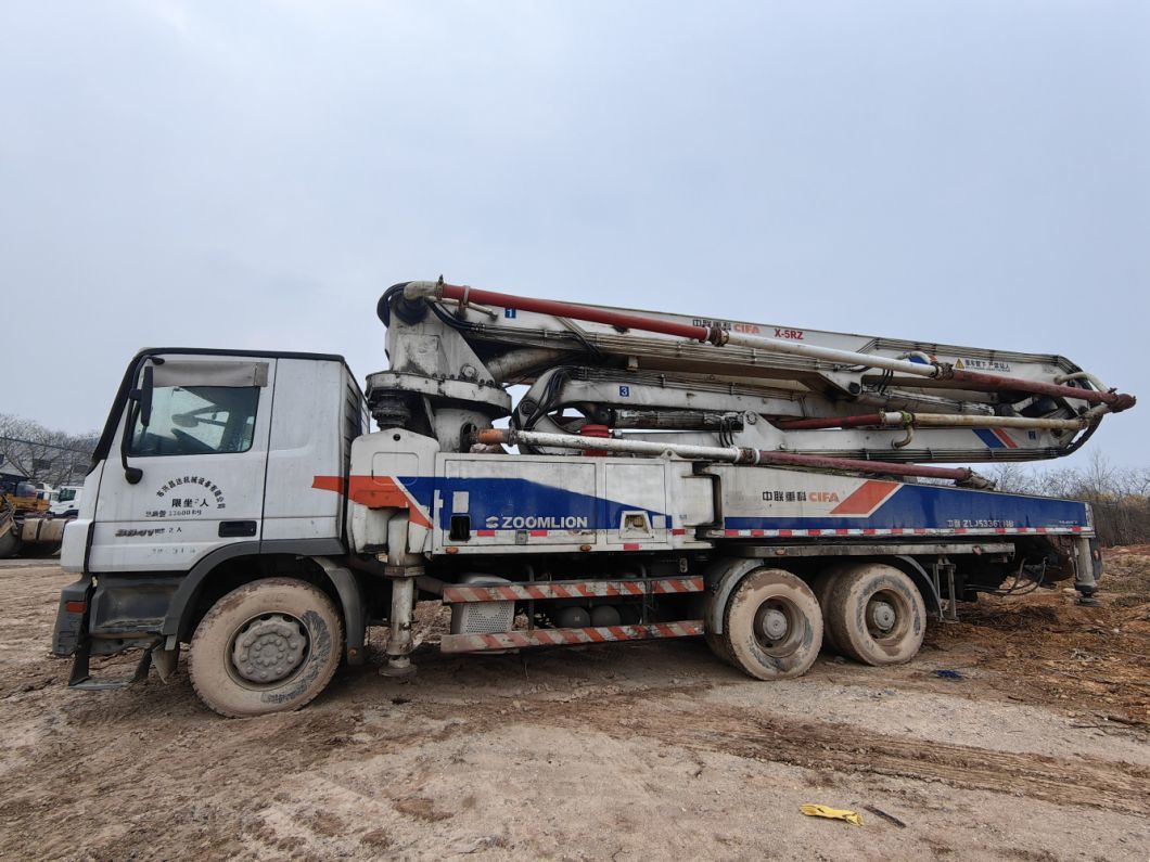 2015 Zoomlion 47m Used Concrete Pump Trcuk Benz Chassis