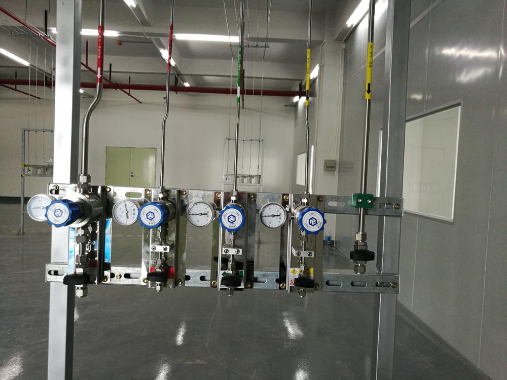 Single Stage Oxygen Gas Regulator With Flowmeters , Bull Nose Flow Regulator Valve