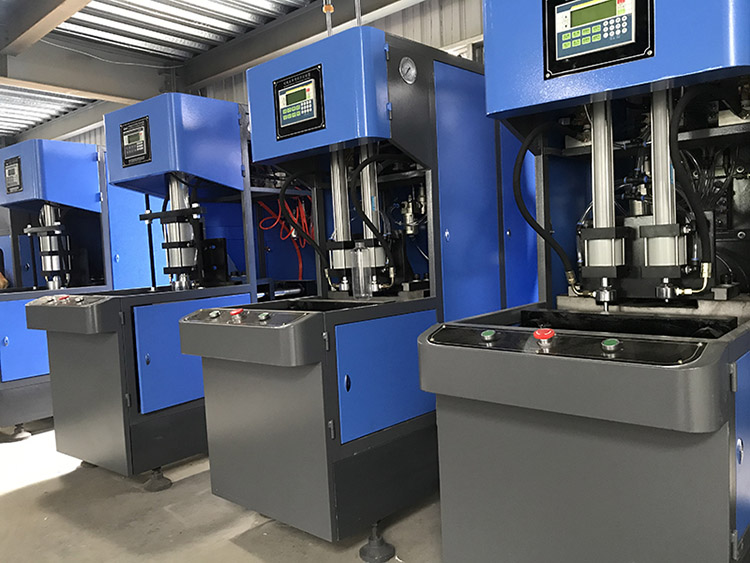 1200 KG Weight 2L Semi Automatic PET Blow Blowing Machine for Water Bottle Production