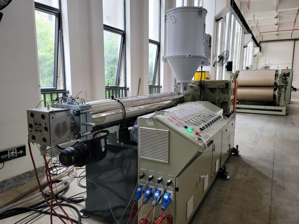 Rigid Square Pvc Pipe Extrusion Machine 200-800 kg/hr For NFT Hydroponics Channel Making