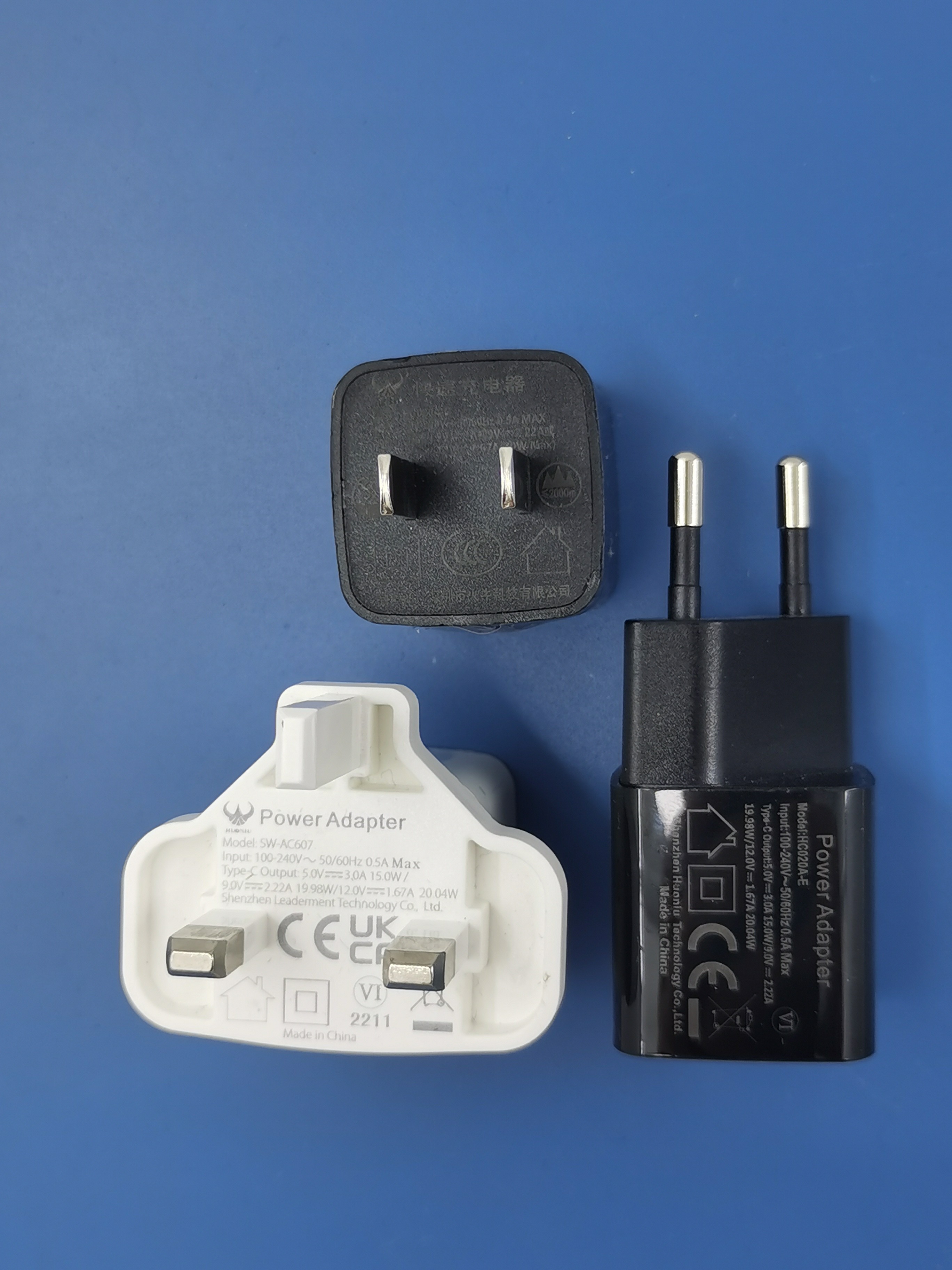 Portable Charging USB Wall Charger with 2.22A Output Current CE/FCC/ RoHS Certified