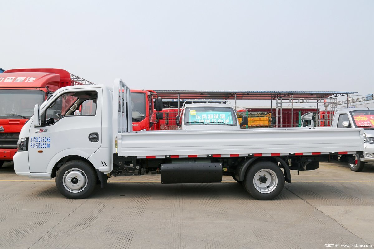Single Row 1.5T 4X2 Customized Mini Truck with Manual Control and Air Conditioner