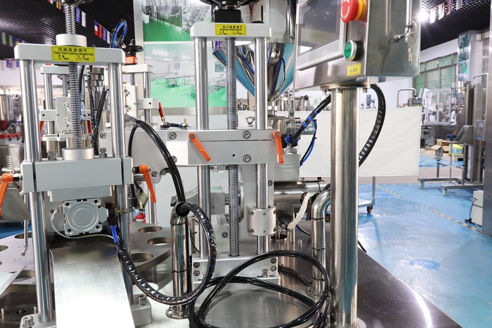Automatic Daily Chemical Tube Fill Seal Equipment Cosmetic Filling Sealing Machine