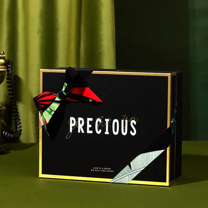 Wholesale Black Cardboard Gift Packaging Box Spot UV Surface Lid And Base Gift Box