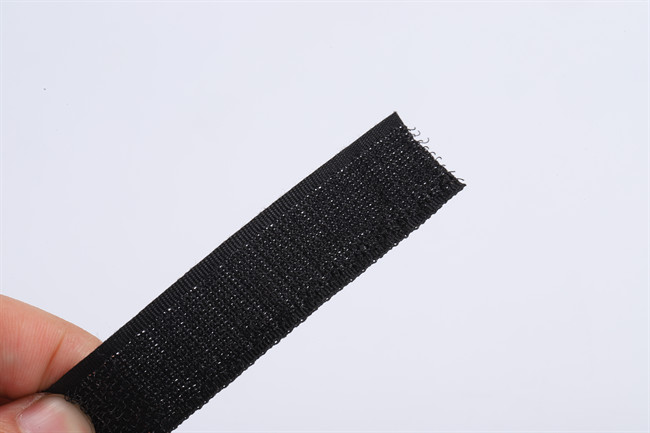 easy dress Sewing Pin Cushion Kit emergency Adjustable Wrist Strap Fit All Wrist Sizes Round Plastic Base Needle Holder