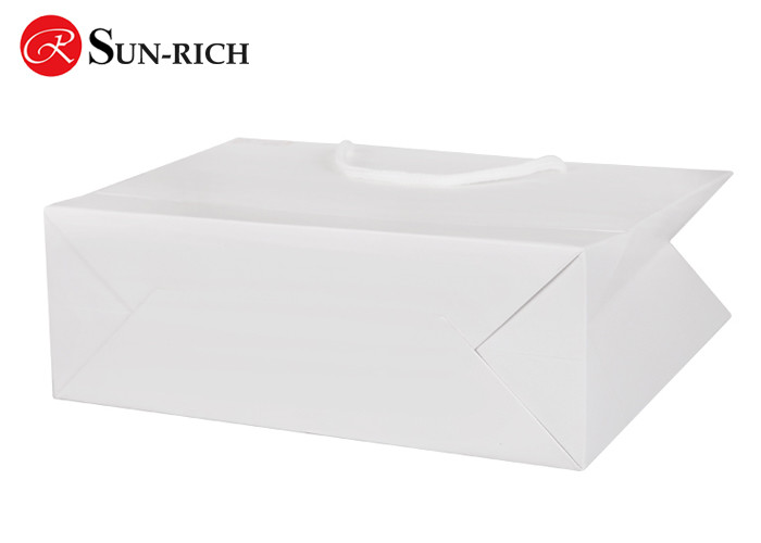 China High Quality Custom Black Shopping Paper Bag