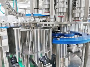 Quality 15000BPH 500ml Soda Water Gas Filling Machine 380V 50HZ Three Phase wholesale