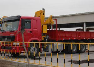 Quality Commercial Knuckle Boom Truck Crane , 6300kg Lifting Weight wholesale
