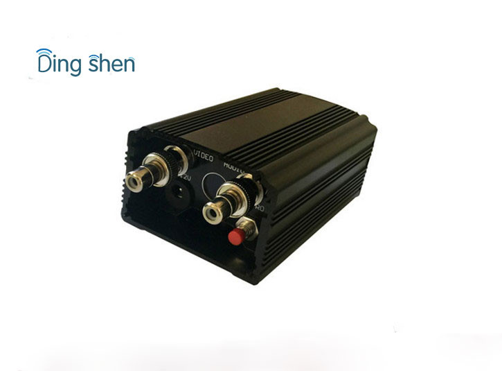 0.9Ghz / 1.2Ghz Wireless Camera Transmitter 5000mW Security Video Sender 5~10km Range
