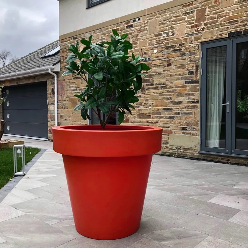 Unique Modern Fiberglass Flower Pots Glossy Finished For Indoor Outdoor Decor