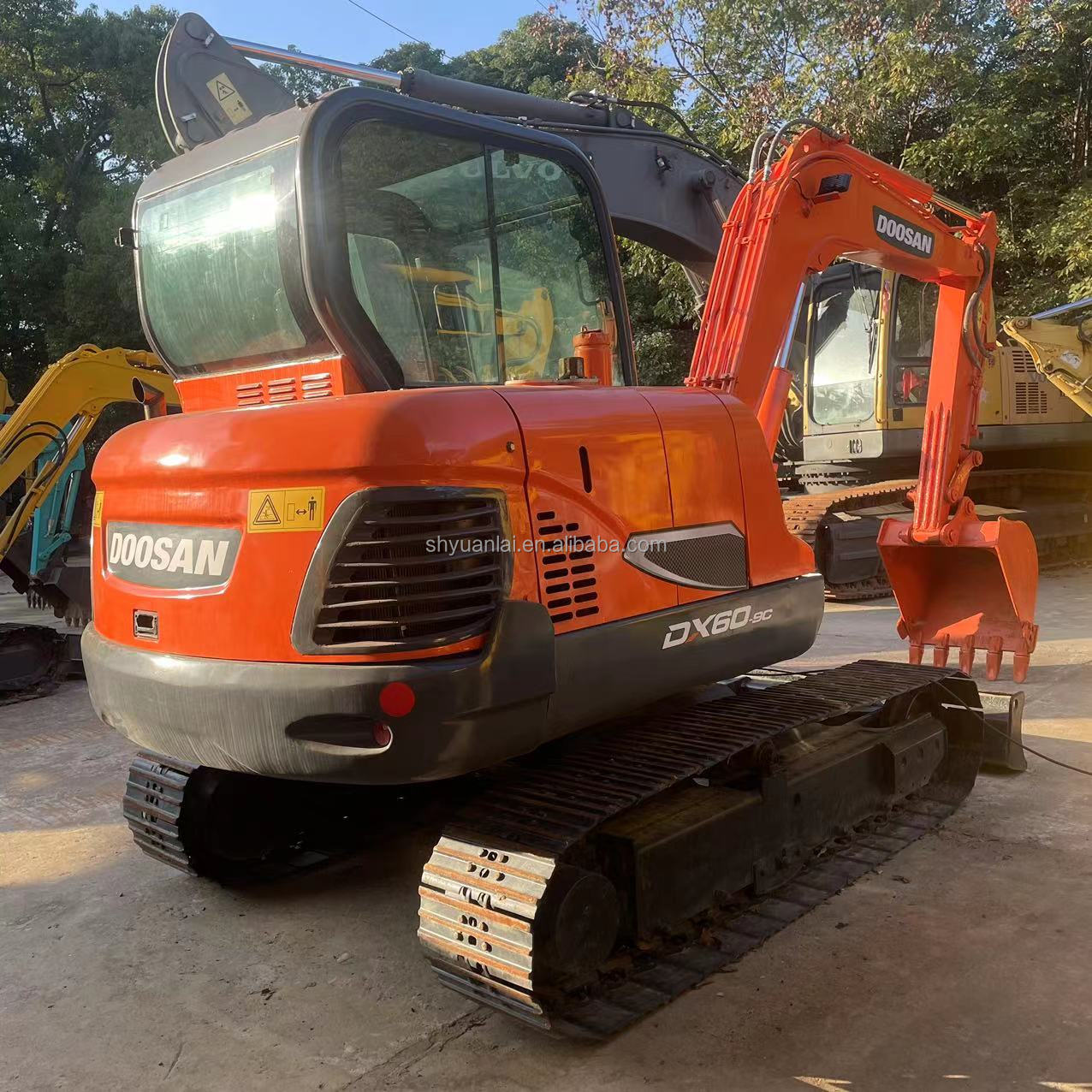Used mini Excavator DOOSAN dx60 Excavators made in Korea / Doosan Small Digger dh55 dh60 dx60