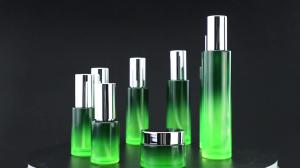 Quality 30ml 60ml 120ml Cosmetic Packaging Set Reusable Green Round Shape wholesale