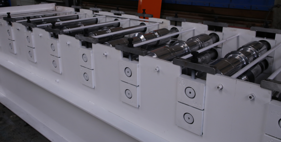 Body Frame Roof Panel Machine Steel Material Thickness 0.3-0.8 With 24- Step