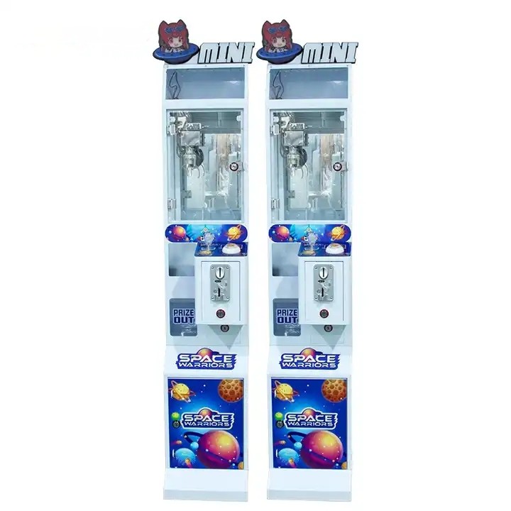 Young Children 8 Years Old Super Mini Claw Machine with 80KG Capacity and Card Reader