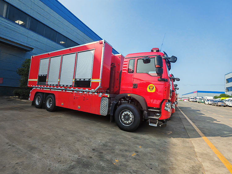 New SINOTRUK HOWO 15 Tons 6x4 Foam Water Tank Fire Fighting Truck Price