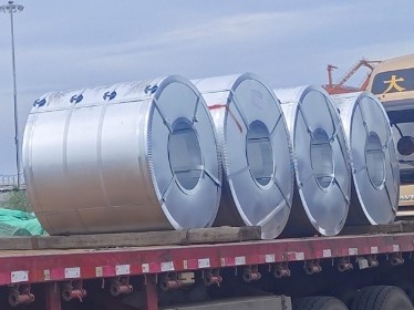 HDGI Regular Spangle Z120 / Z225 0.40mm 1200mm Corrugated Sheet And Metal Tile Chromated Unoiled Non Skin Pass AFP