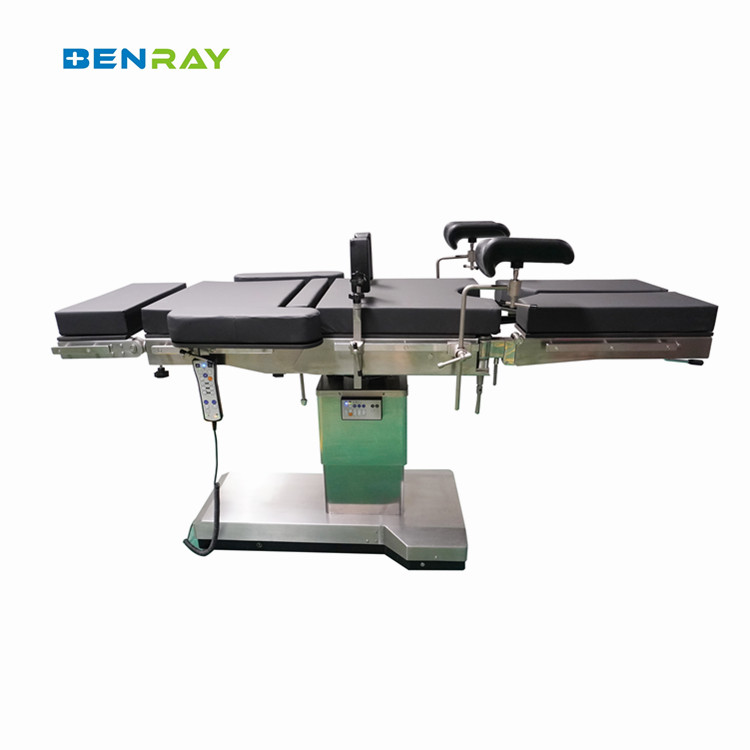 220 V / 50 Hz Multi Function DSA ERCP Electric Operating Table Surgical Table