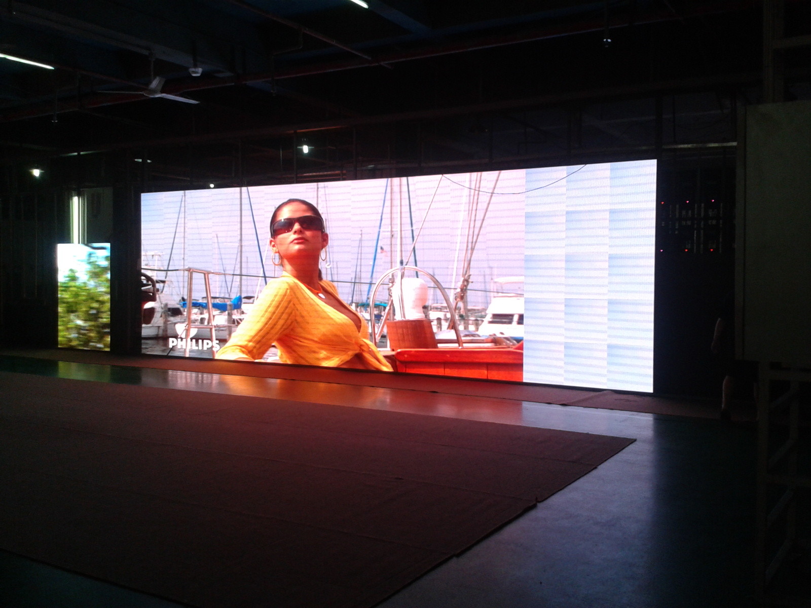 25w P5 Smd Indoor Full Color Led Display 40000 Dots / Square Meter Physical Density