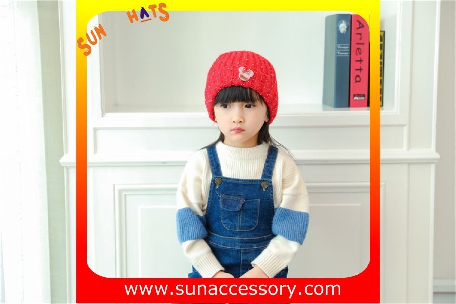 AK17024 Sun Accessory winter kids knitted beanie caps and hats with pom pom ,caps in stock MOQ only 3 pcs