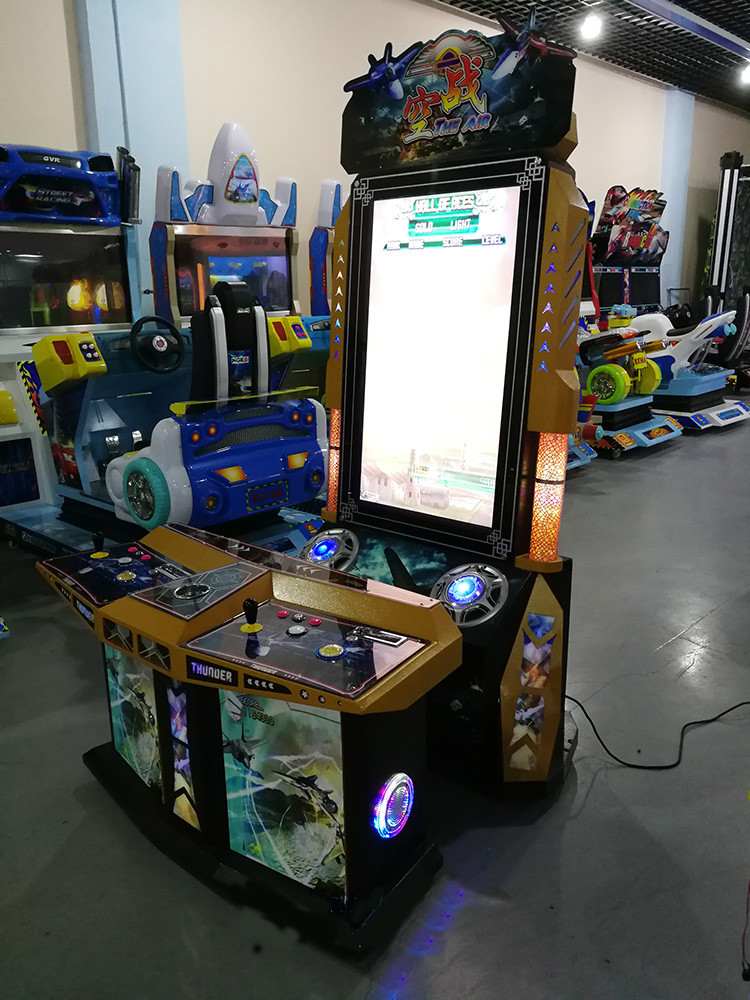 Street Fighter Arcade Video Game Machine 750 * 800 * 1600MM Size For 1 - 2 Players