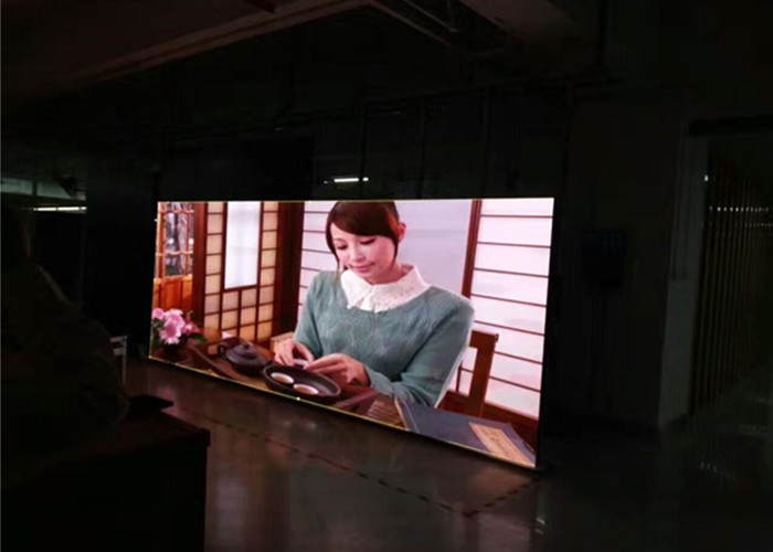 Fixed Installation LED Shop Display Screen High Resolution / P2 LED Wall