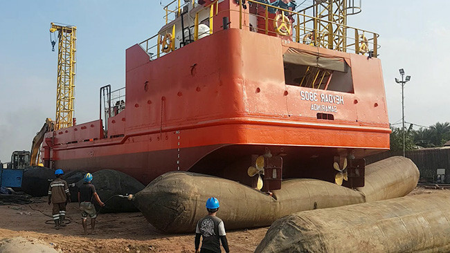 OEM Cylindrical Ship Launching Balloon Inflatable Ship Launching Rubber Airbag
