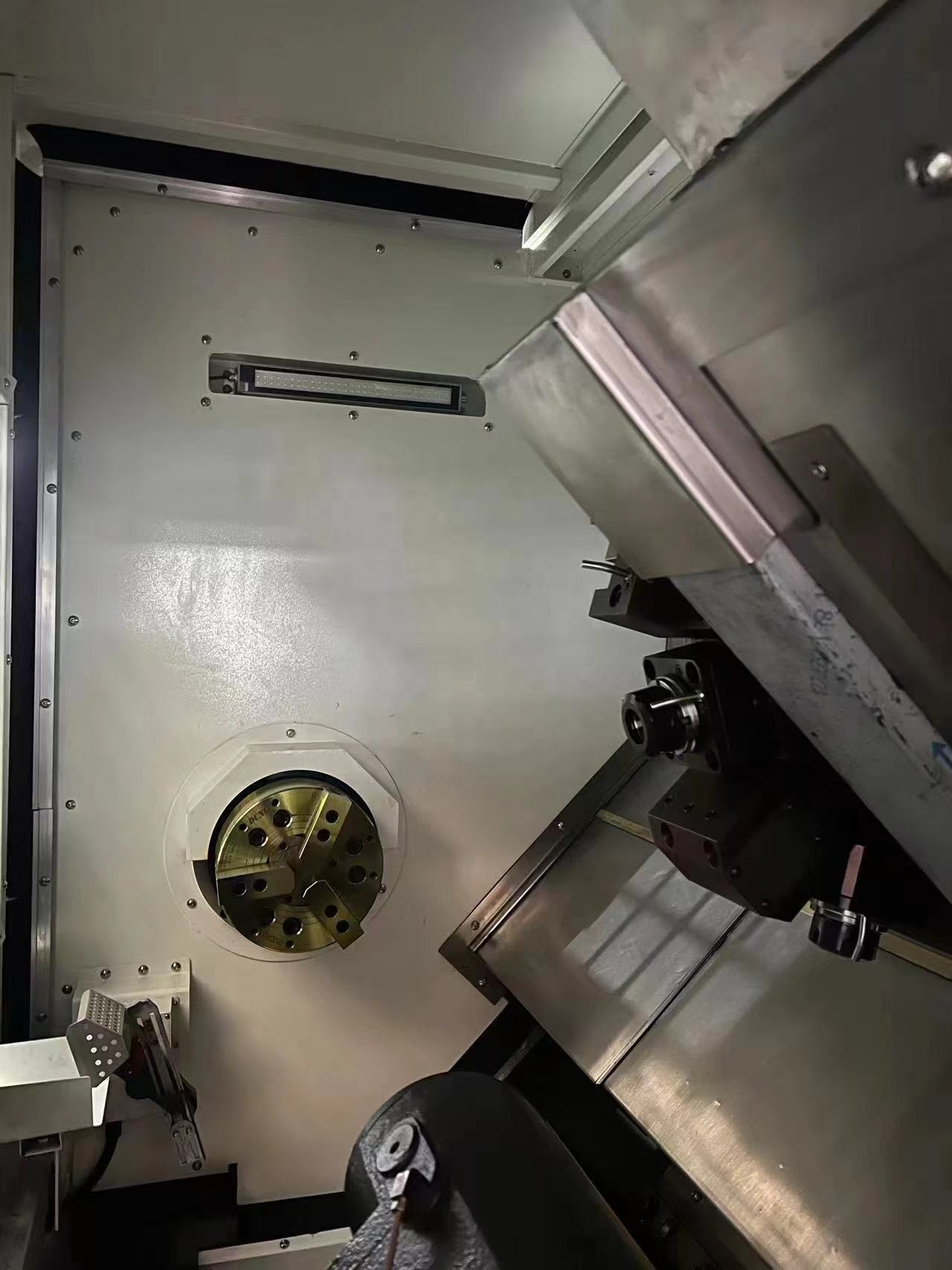 High Speed TCK63 CNC Flat Bed Lathe for Heavy Duty Machining Solutions