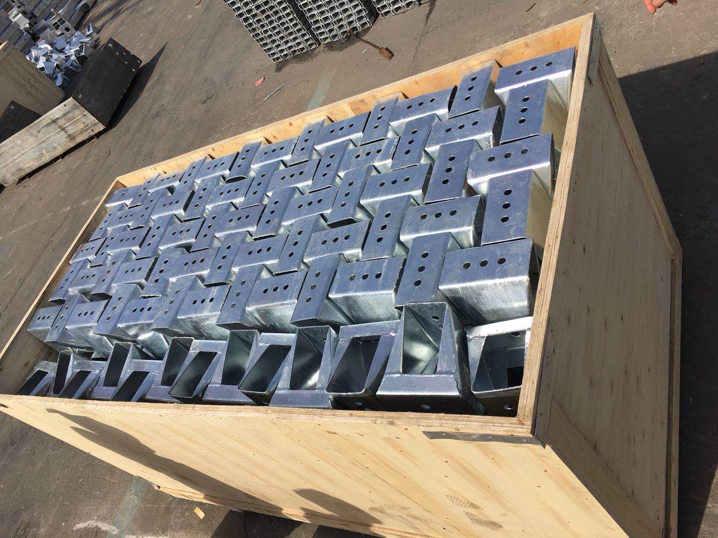 OEM Safety Roller Barrier Highway Guardrail Hot Galvanized Roller Crash Barrier