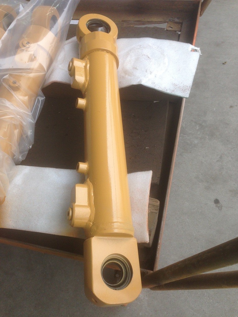 cat part number 1699527 hydraulic cylinder tractor, D5C