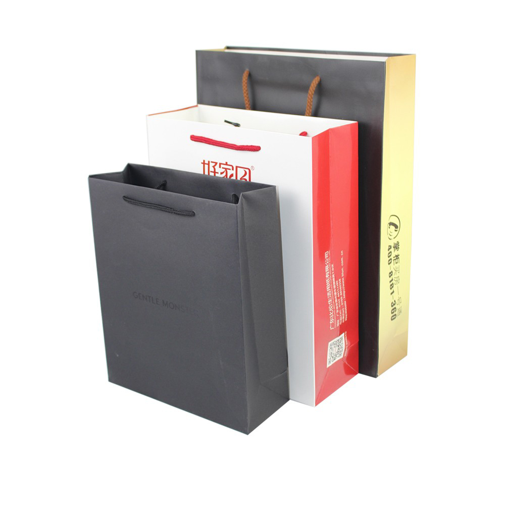 Recyclable Kraft Paper Tote Bag Hot Foil / UV / Varnish Christmas Gift Wrap Bags
