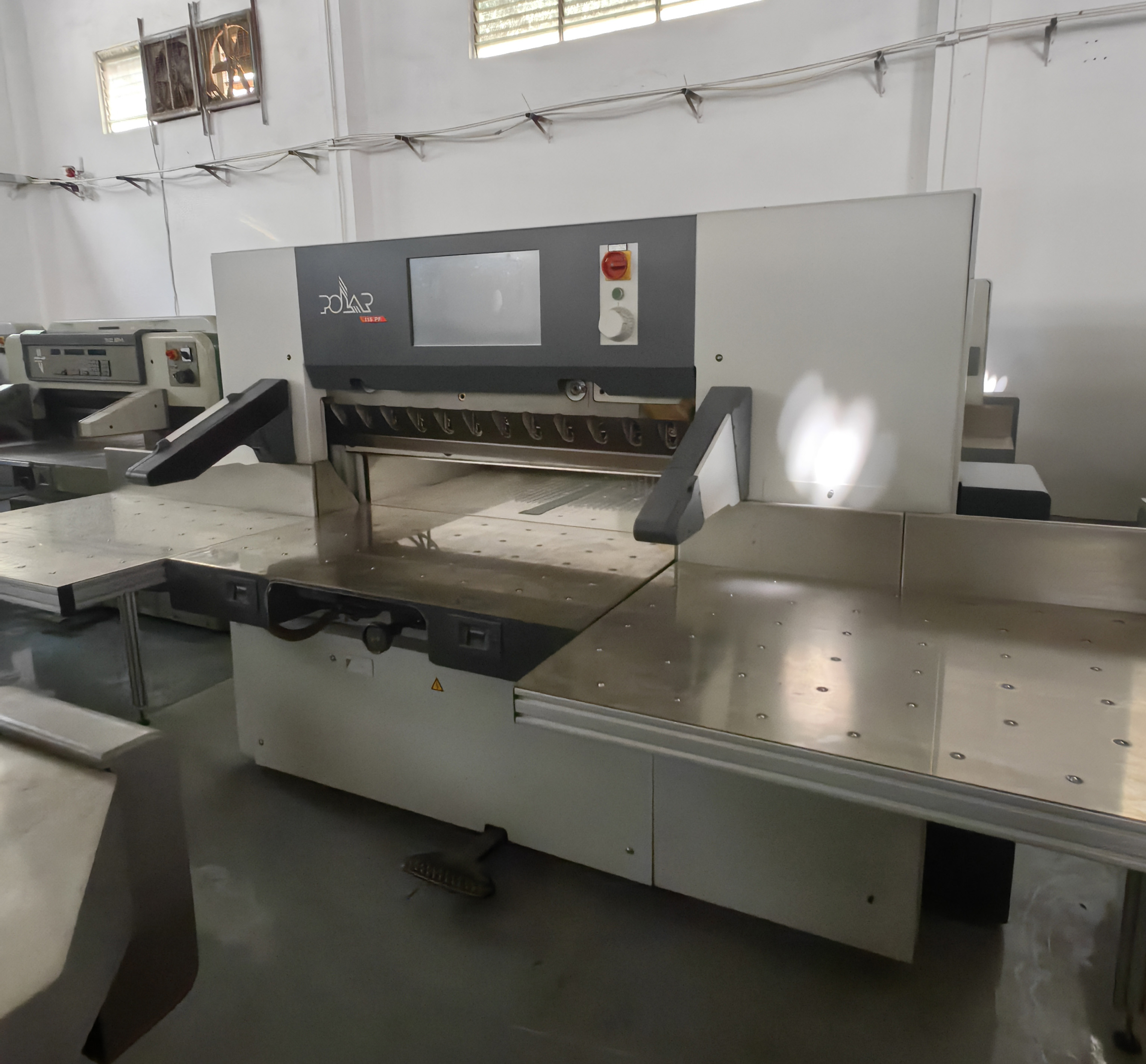 Printing Type Offset Printing Machine Spare Parts Screw Nut Bolt for Polar Cutting
