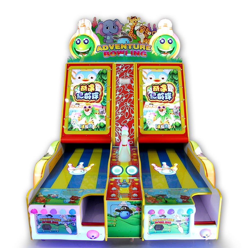 Funny 42 Inch Arcade Cricket Bowling Machine Game For Supermarket