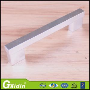 Quality Kitchen cabinet accessories 2016 furniture handle with different size wholesale