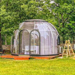 Quality Luxury Hotel Dome Igloo Tent House Resort Waterproof Outdoor Camping Tent wholesale