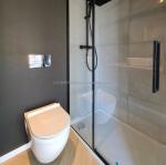One Bedroom Hotel Black Shipping Container House Steel Door Luxury 20ft