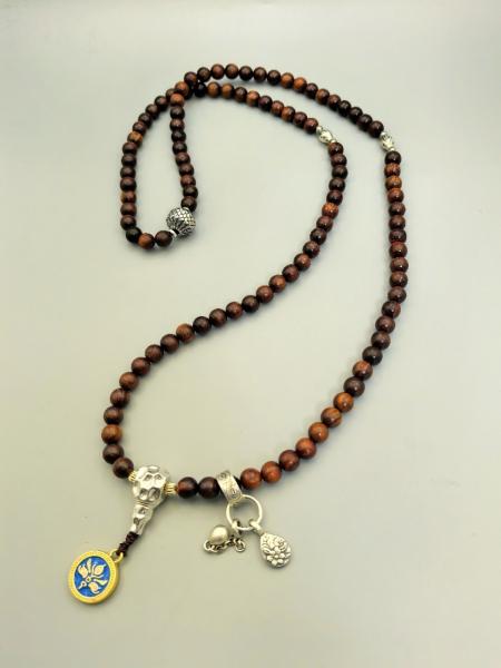 200 Six wooden bracelets