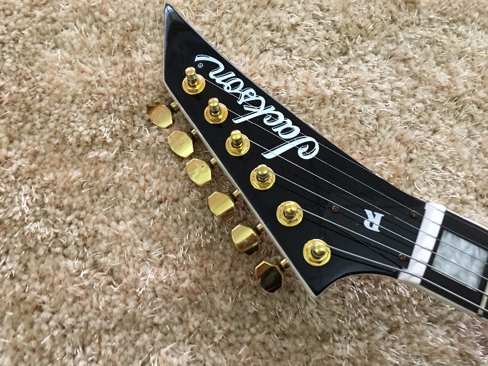 jackson custom guitar White color Golden hardwares Blocks inlay on rosewood fingerboard flying v electric guitar 6 strin
