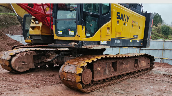 Extremely Efficient SCC550A 50 Ton Mobile Hydraulic Crawler Crane Heavy Lifting Equipment